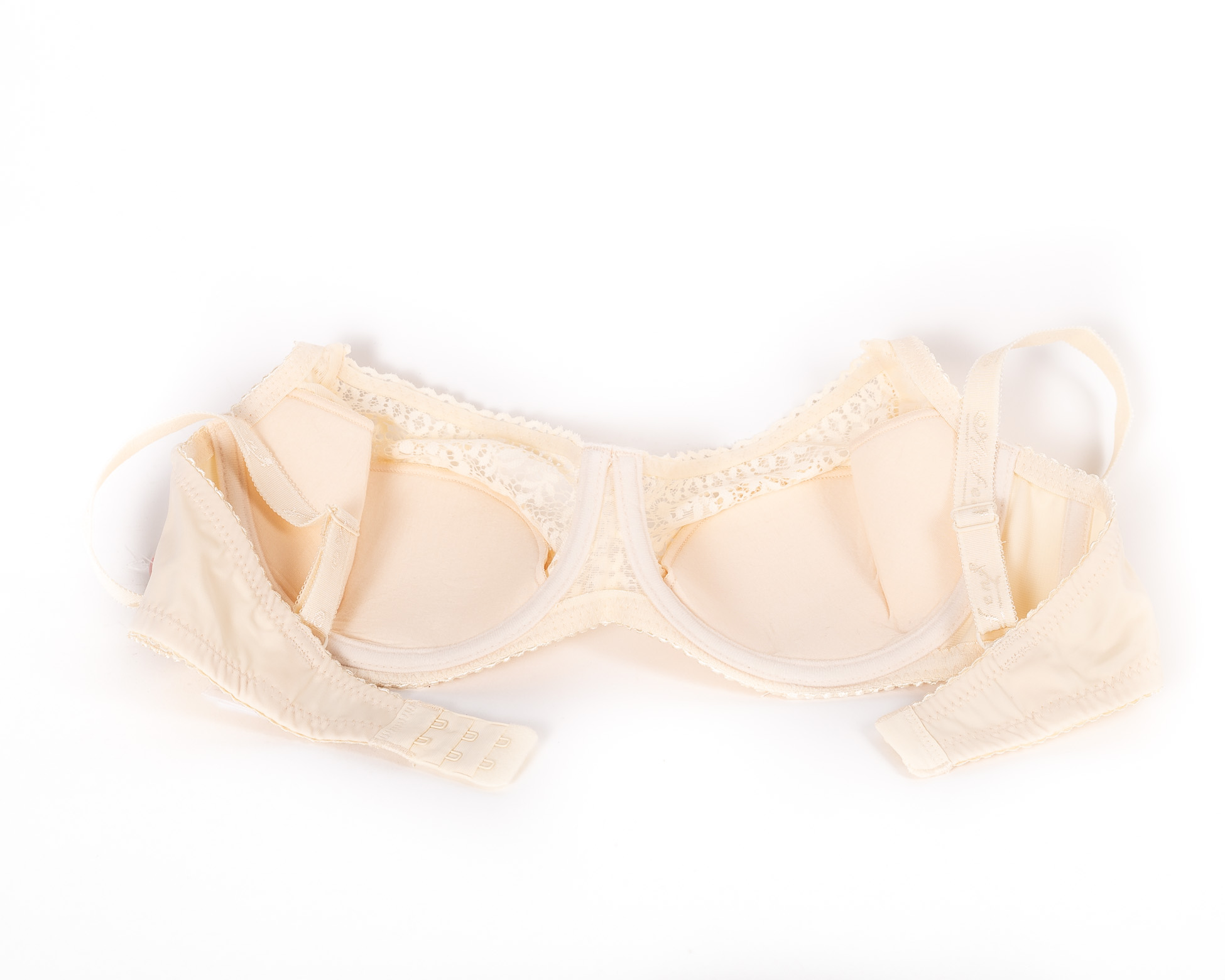 Бюстгальтер мереживний з м'якою чашкою Anfen 31-022 бежевий 31-022-6 Бюстгальтер мереживний з м'якою чашкою Anfen 31-022 бежевий 31-022-6