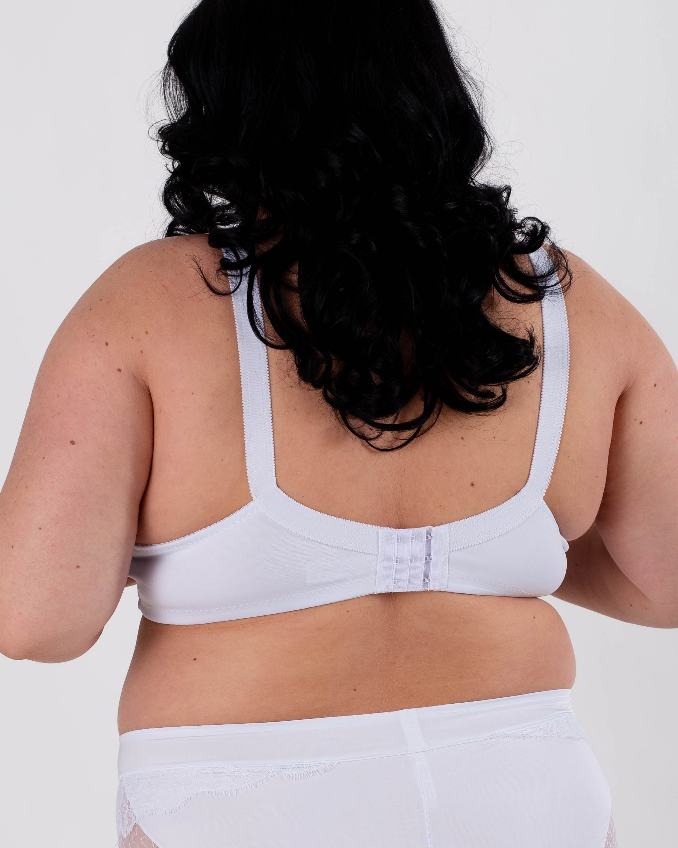 Бюстгальтер без кісточок Luerrose 556 білий 5522-1